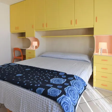 Solmare-14 By Interhome * Rosapineta