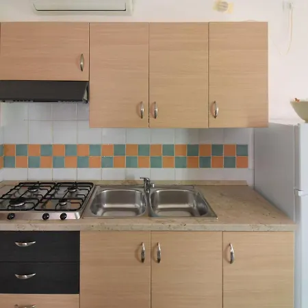 Solmare-14 By Interhome Rosapineta
